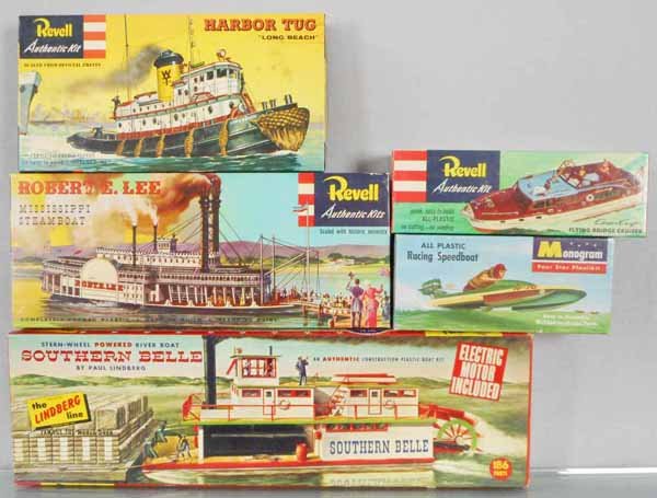 5 PLASTIC BOAT MODEL KITS: Monogram P-3-98 Racing Speedboat, Lindberg 715M-269 Southern Belle, Revell H328-198 Robert E Lee, H314-129 Harbor Tug, H302-89 Chris Craft, all unbuilt & appear complete, orig boxes, some w/wear, C9.