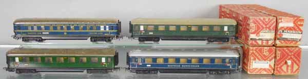 4 MARKLIN COACHES: HO ga, 346/3J CIWL sleeper, 2 #346/1 coaches, 346/6 Bundesbahn, orig boxes minor wear, C5-7.