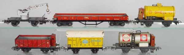 6 MARKLIN FREIGHT CARS: HO ga, ca 1947-50, 366 crane, 391 gondola, 374 tank, 365 gondola, 382 banana van, 374 tank, C5-6.