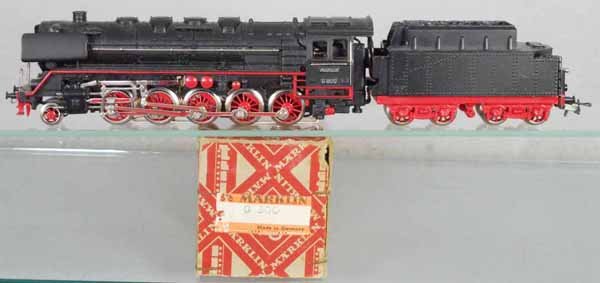 MARKLIN G800 LOCO & TENDER: HO ga, tender missing coal load, orig box minor wear, C8-9.