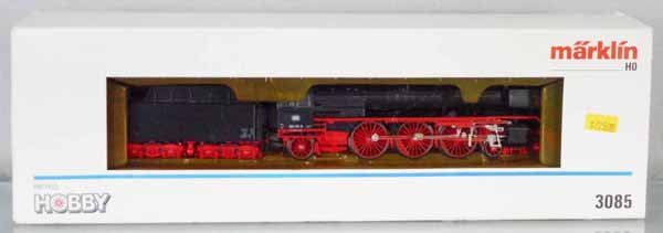 MARKLIN 3085 GERMAN LOCO & TENDER: HO ga, orig box & insert, missing window sleeve, insert yellowed & cracked, C9.