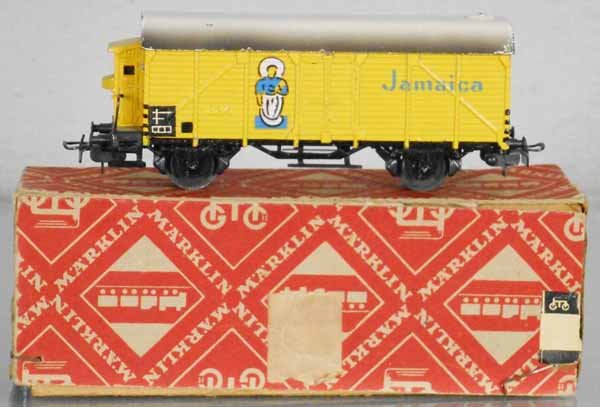 MARKLIN 326 BANANA VAN: HO ga, die cast, roof edge chips, orig box minor wear & top missing 1 flap, C7.