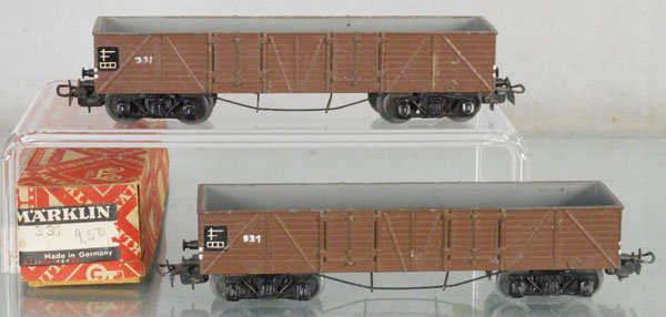 2 MARKLIN 331 GONDOLAS: HO ga, 1 orig box only, box has minor wear, C7-8.