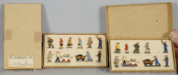 2 MARKLIN 404G FIGURE SETS: HO ga, missing 1 figure, orig boxes, C9.