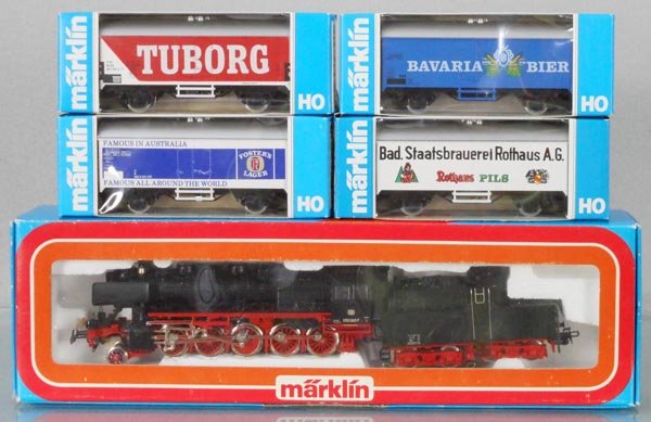 MARKLIN TRAIN SET: HO ga, 3084 loco & tender w/freight cars 4562, 4536, 4437, 1 unnumbered, orig boxes & inserts, C9.