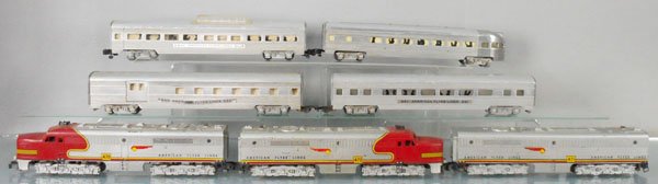 AMERICAN FLYER TRAIN SET: S ga, 470, 471 & 473 Santa Fe ABA, 660 combine, numberboard bent, 1 coupler broken, 661 Pullman, 1 coupler broken, 662 vista dome, conversion couplers, 663 obsv, missing numberboards, couplers replace