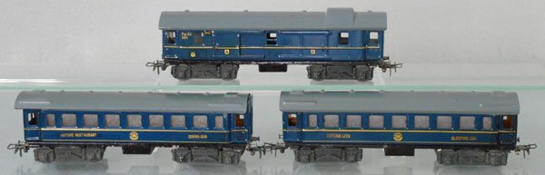 3 MARKLIN COACHES: HO ga, 344/J4 baggage, 342/J7 diner, 343/J sleeper, all are blue w/gold trim, C7-8.