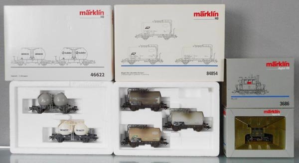 MARKLIN TRAIN SET: HO ga, 3686 diesel, digital, w/46622 & 84854 car sets, orig boxes & inserts, 1 insert yellowed, C9.