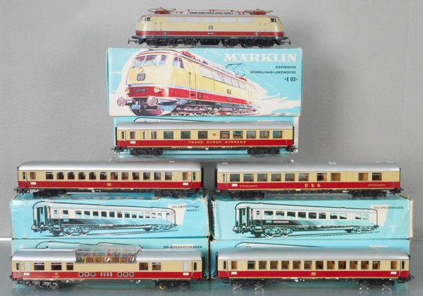 MARKLIN GERMAN HIGH SPEED TRAIN SET: HO ga, 3053 electric loco w/coaches 2 #4086, 4087, 4088, 4090, orig boxes & inserts minor wear or worn, C7-8.