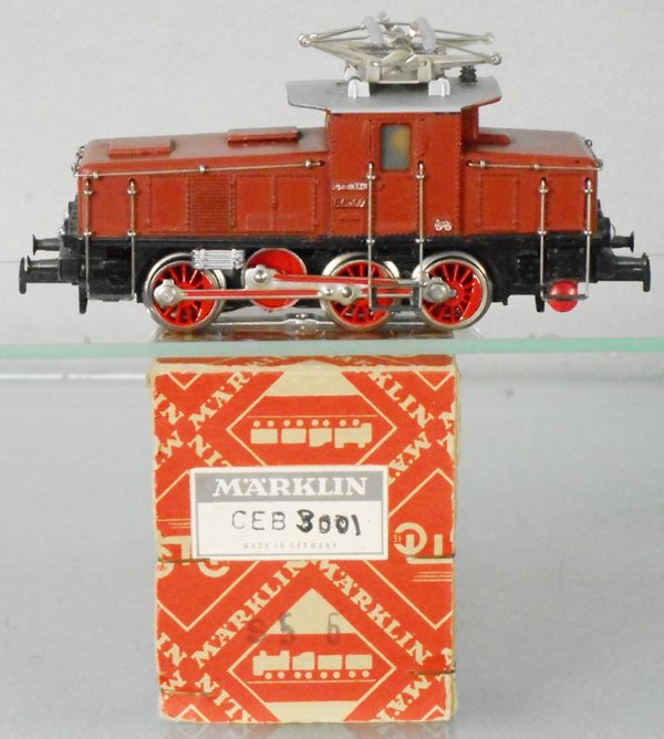 MARKLIN CEB 3001 ELECTRIC LOCO: HO ga, small touch up spots on air tank, orig box minor wear & tape, C8.
