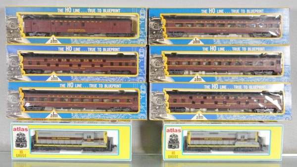 ATLAS PRR TRAIN SET: HO ga, 2-rail, 8210 & 8211 Lackawanna diesels, w/coaches 6284-P, 6423, 6423, 6422, 6423, 6284-P, orig boxes & inserts minor wear, C9-10.