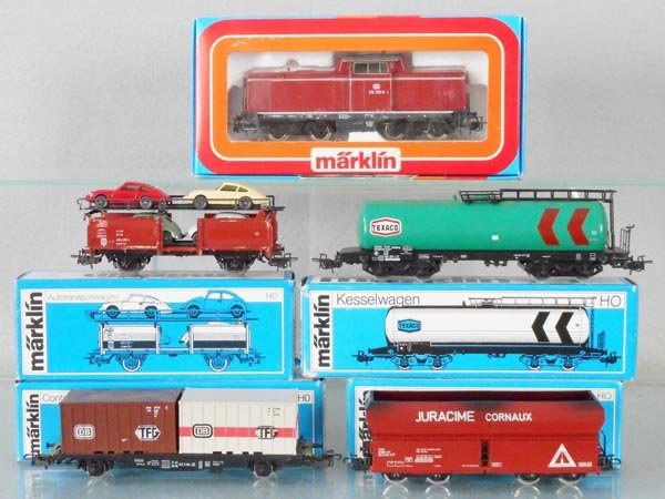 MARKLIN TRAIN SET: HO ga, 3072 German diesel w/freight cars 4613, 4652, 4664, 4691, orig boxes & insert, C8-9.