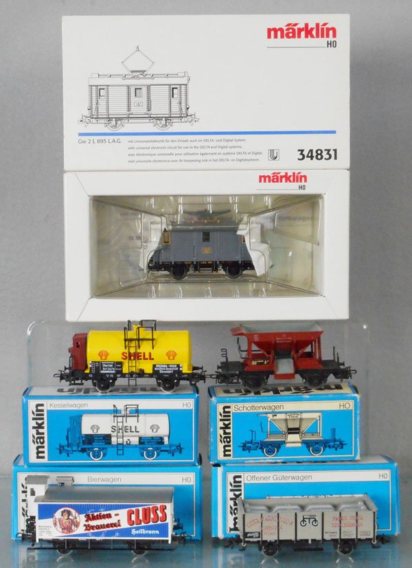 MARKLIN TRAIN SET: HO ga, 34831 electric loco w/cars Museum 1990, 4610, 4676, 4780, orig boxes & inserts, 1 worn, C9.