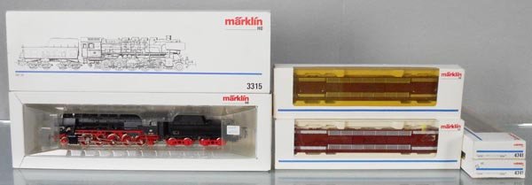 MARKLIN TRAIN SET: HO ga, 3315 loco & tender w/flat cars 2 #4740 & 2 #4741, orig boxes & inserts minor wear, 3 inserts yellowed, C9.