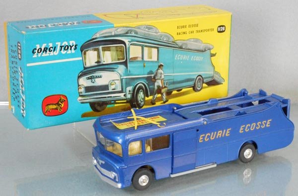 corgi car transporter