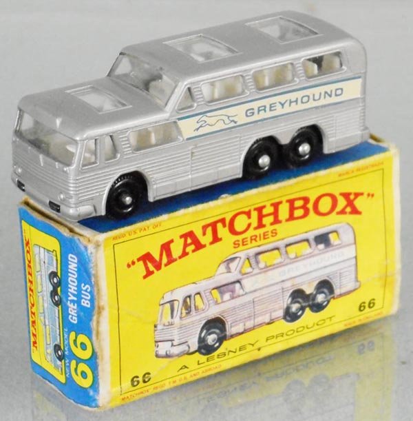 MATCHBOX 66C1 GREYHOUND BUS (1 of 1)