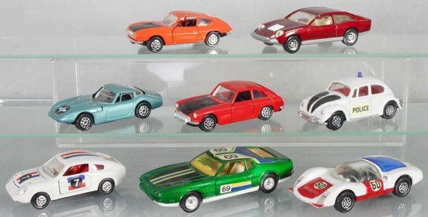 8 CORGI AUTOS (1 of 1)