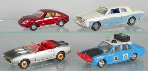 4 CORGI AUTOS (1 of 1)