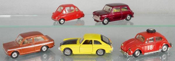 5 CORGI VEHICLES (1 of 1)