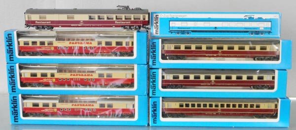 7 MARKLIN COACHES (1 of 1)
