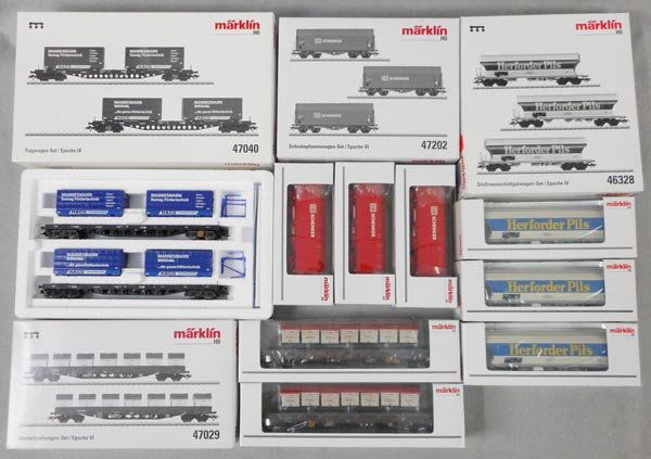 4 MARKLIN FREIGHT CAR SETS (1 of 1)