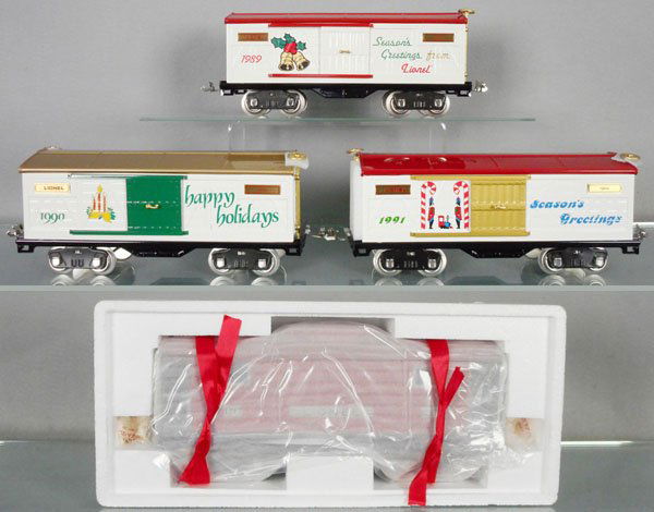 LIONEL CLASSICS CHRISTMAS CARS (1 of 1)