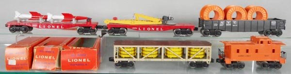 5 LIONEL FREIGHT CARS (1 of 1)