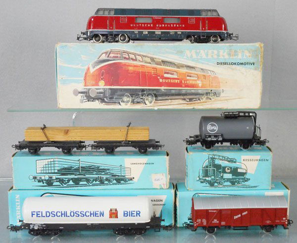 MARKLIN GERMAN FREIGHT TRAIN SET (1 of 1)