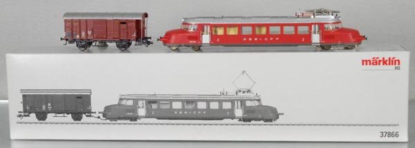 MARKLIN 37866 ELECTRIC RAILCAR W/TRAILER: HO ga, orig box & insert, C9-10.
