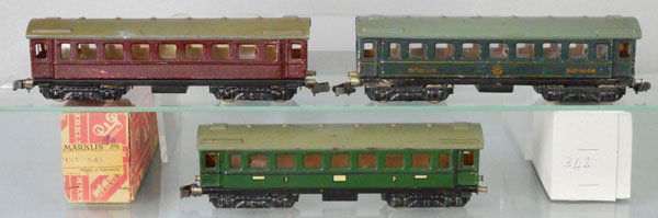 3 MARKLIN COACHES (1 of 1)