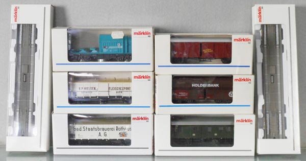 8 MARKLIN CARS (1 of 1)