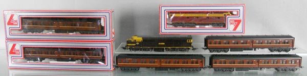 LIMA AUSTRALIAN TRAIN LOT (1 of 1)