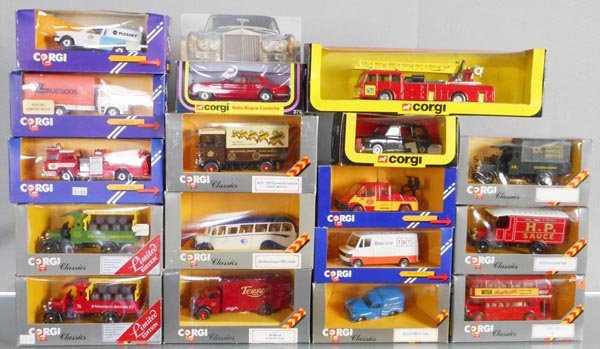17 CORGI VEHICLES (1 of 1)