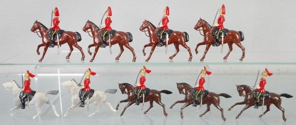 BRITAINS SET 2074 1st KING’S DRAGOONS (1 of 1)