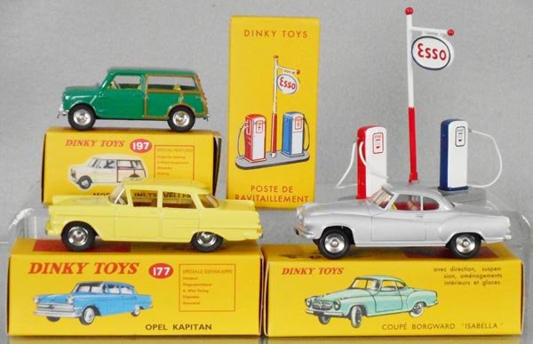 ATLAS DINKY VEHICLES & GAS PUMPS (1 of 1)