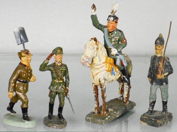 4 ELASTOLIN & LINEOL FIGURES (1 of 1)