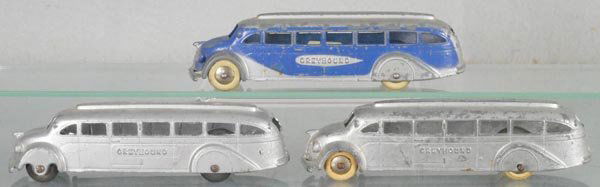 3 TOOTSIETOY 1045 JUMBO GREYHOUND BUSES (1 of 1)