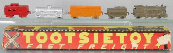 TOOTSIETOY 186 FAST FREIGHT SET (1 of 1)