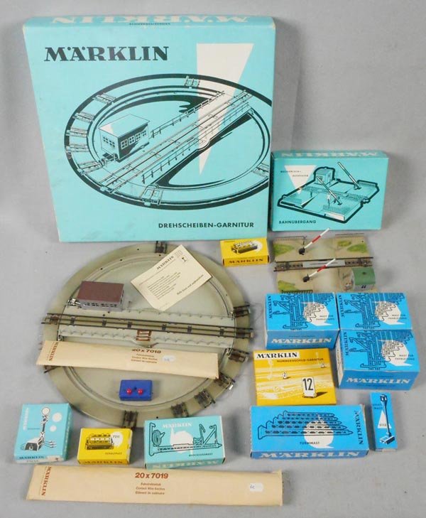 MARKLIN ACCESSORIES (1 of 1)