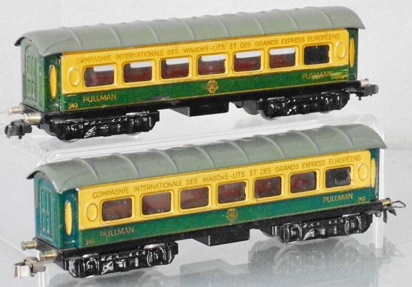 2 MARKLIN 349 CIWL COACHES (1 of 1)