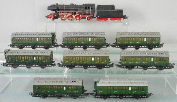 MARKLIN TRAIN SET (1 of 1)