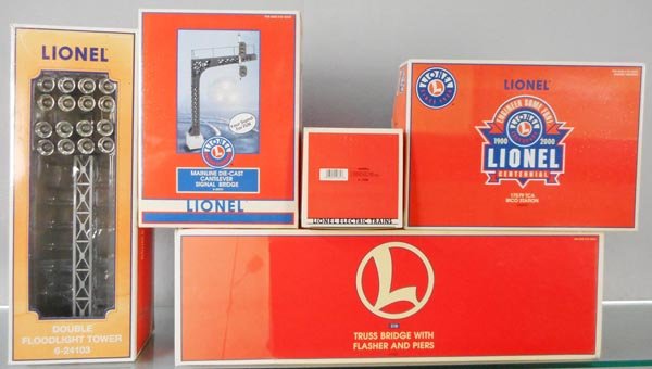 5 LIONEL ACCESSORIES (1 of 1)