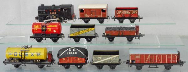 TRIX TRAIN SET (1 of 1)