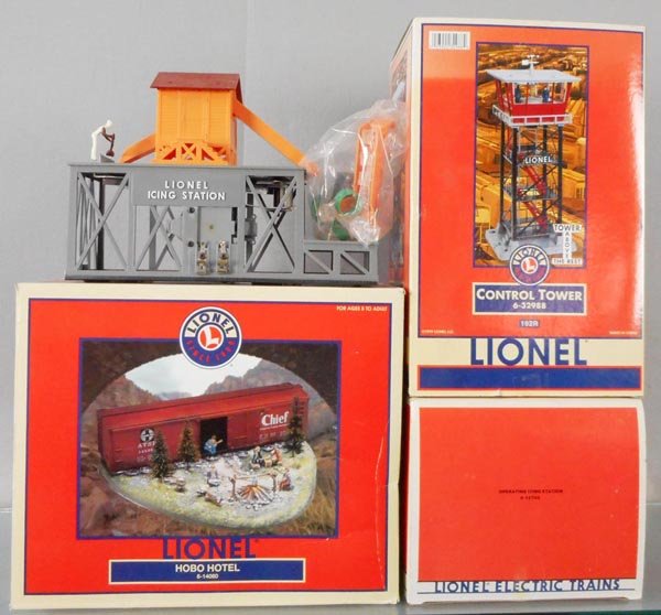 3 LIONEL ACCESSORIES (1 of 1)