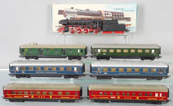 MARKLIN TRAIN SET (1 of 1)
