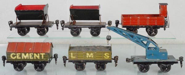 6 MARKLIN FREIGHT CARS (1 of 1)