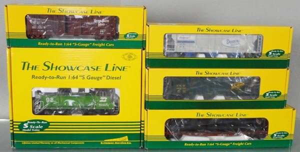 SHOWCASE LINIE TRAIN SET (1 of 1)
