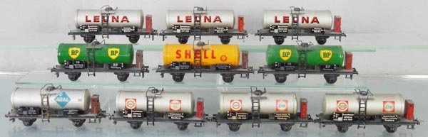 10 TRIX TANK CARS: HO ga, C4-7.