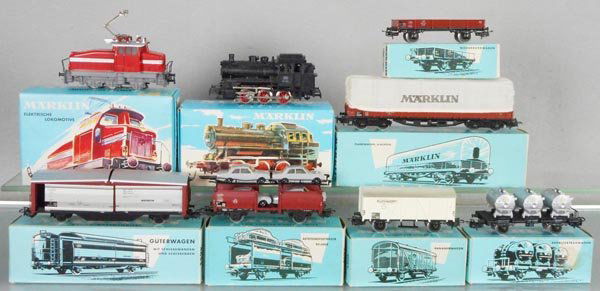 2 MARKLIN TRAIN SETS (1 of 1)