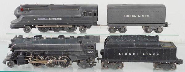 2 LIONEL LOCOS & TENDERS (1 of 1)